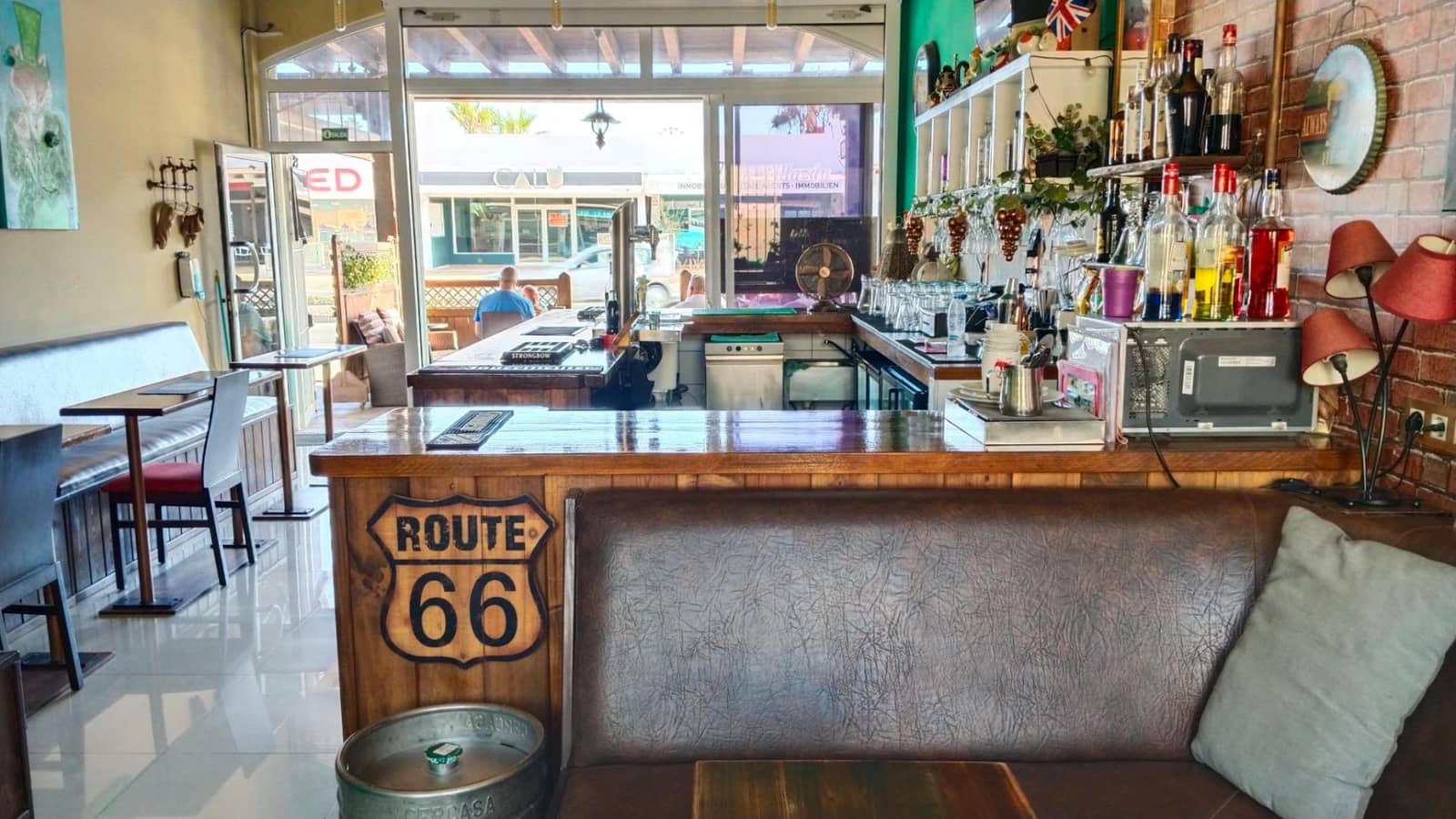 Kaupallinen vuokrattavana paikassa Corralejo - 450 € (Ref: 9362542)