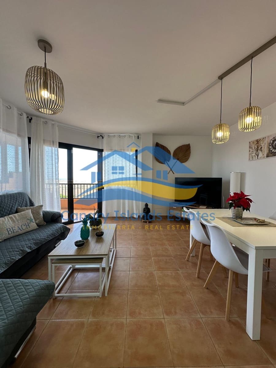 2 bedroom Apartment for sale in Corralejo with garage - € 255,000 (Ref: 9504498)