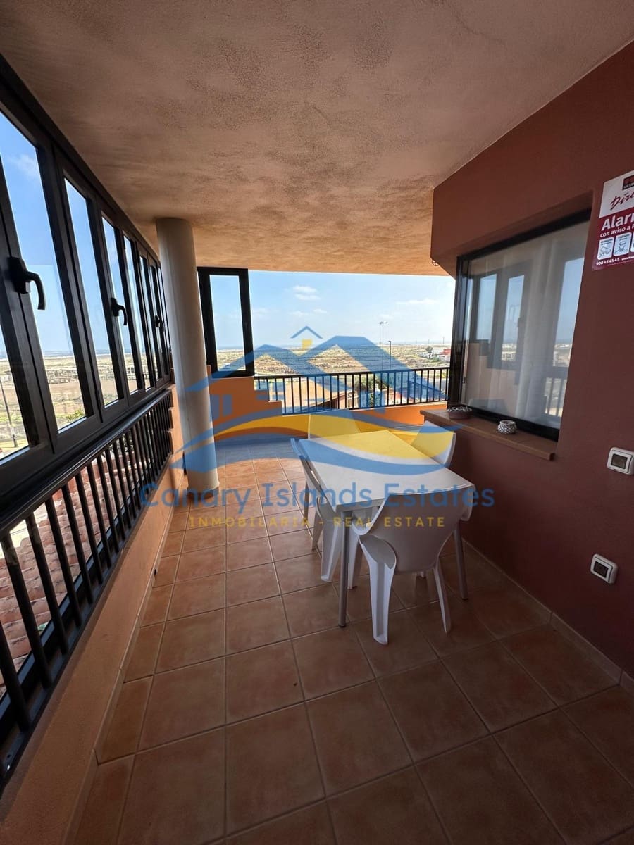 2 bedroom Apartment for sale in Corralejo with garage - € 255,000 (Ref: 9504498)