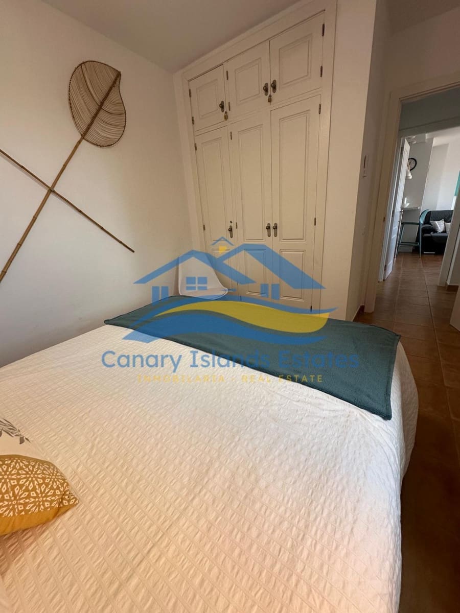 2 bedroom Apartment for sale in Corralejo with garage - € 255,000 (Ref: 9504498)