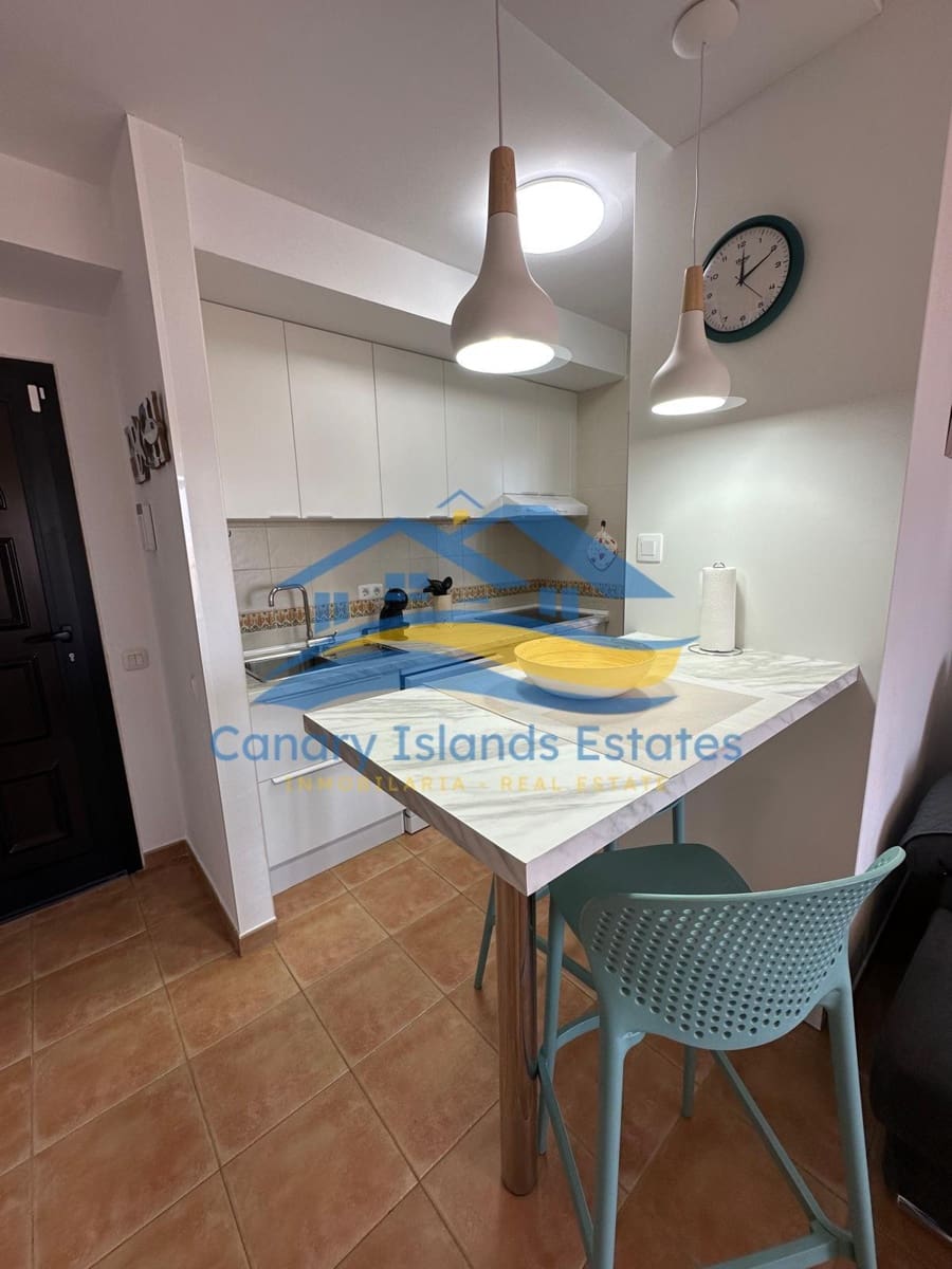 2 bedroom Apartment for sale in Corralejo with garage - € 255,000 (Ref: 9504498)