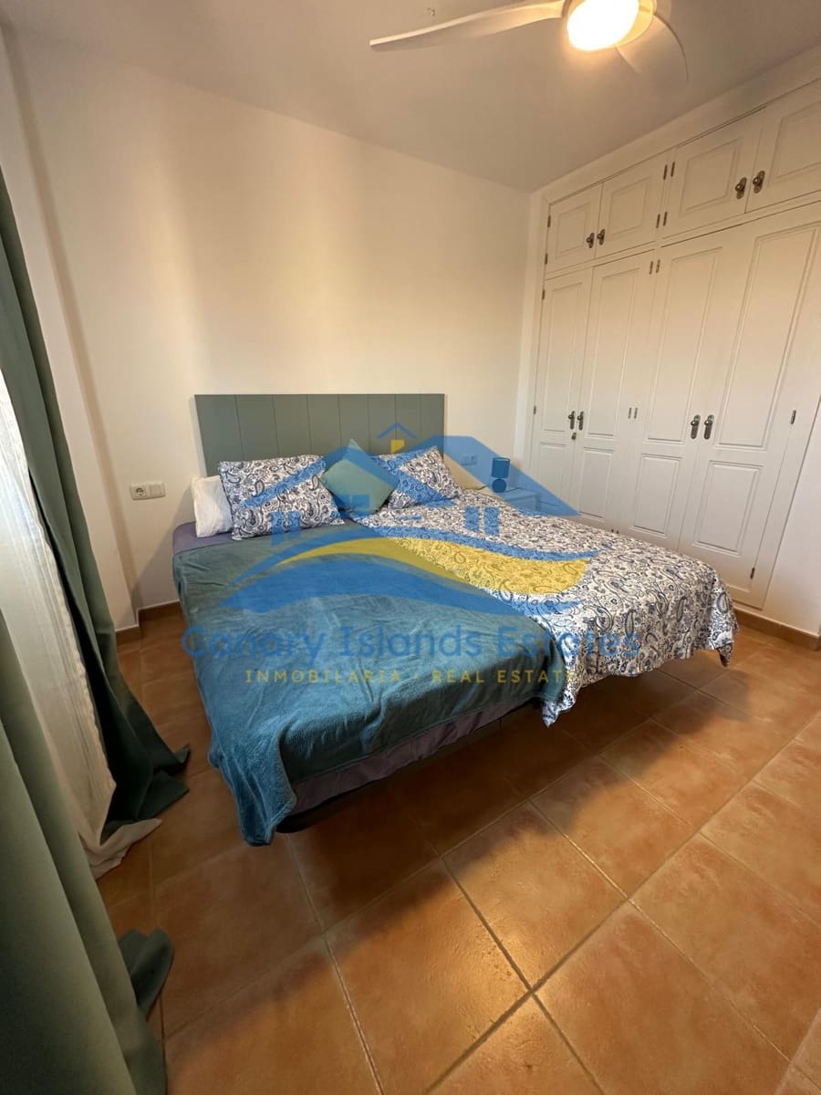 2 bedroom Apartment for sale in Corralejo with garage - € 255,000 (Ref: 9504498)