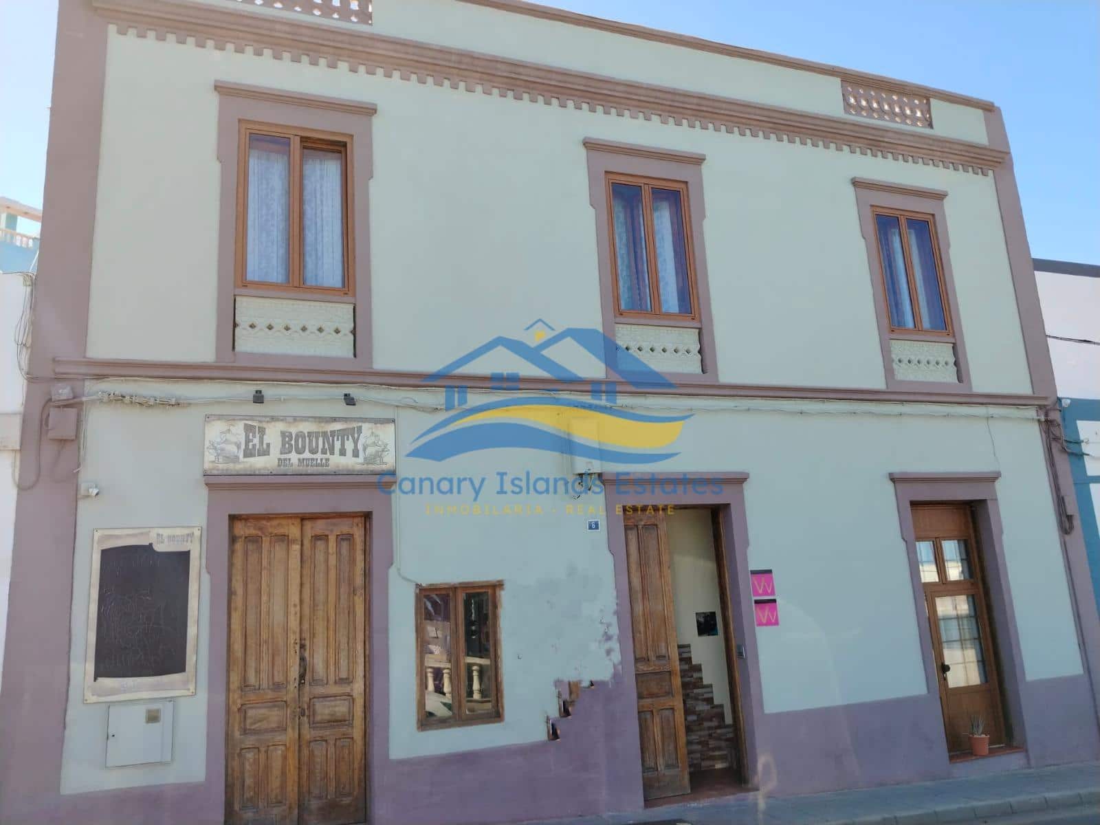 Erhverv til leje i Puerto del Rosario - € 2.000 (Ref: 9680003)