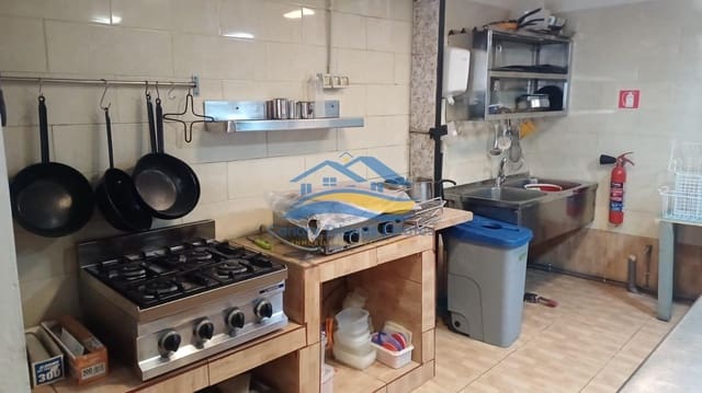 Erhverv til leje i Puerto del Rosario - € 2.000 (Ref: 9680003)