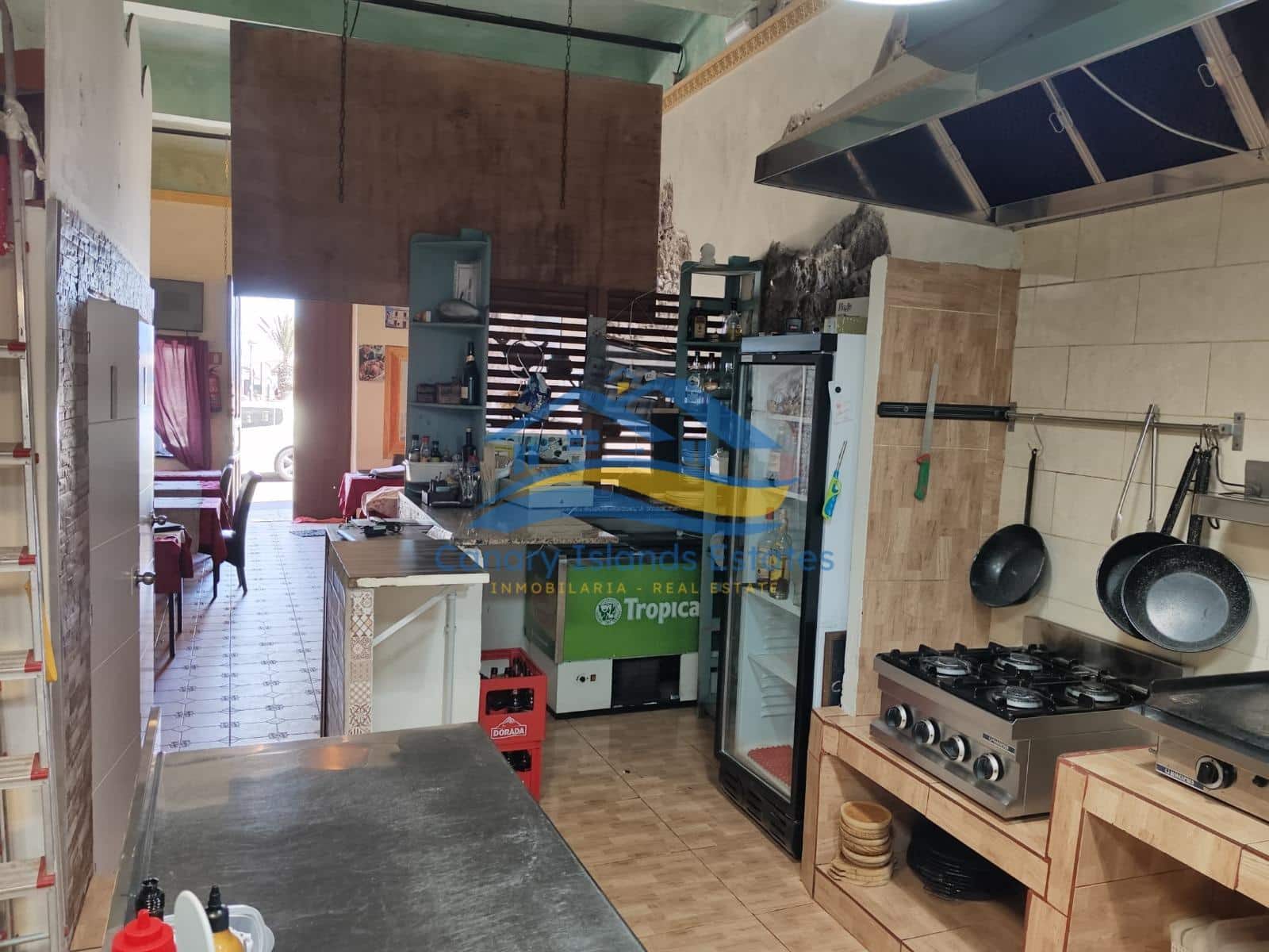 Erhverv til leje i Puerto del Rosario - € 2.000 (Ref: 9680003)