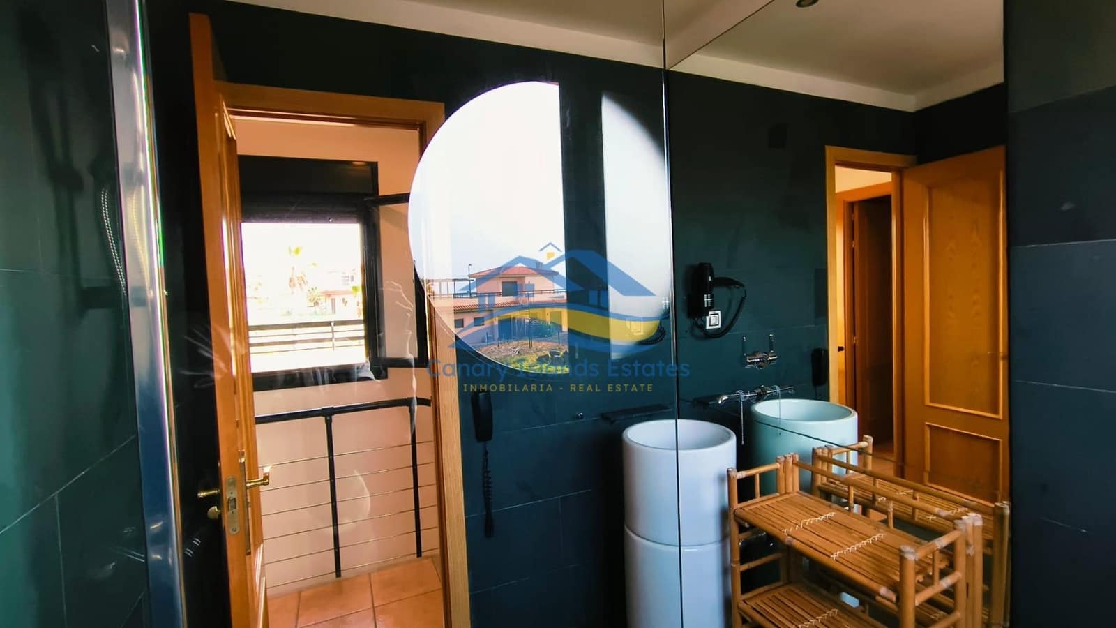 Apartamento de 3 habitaciones en Lajares en venta - 245.000 € (Ref: 9680004)