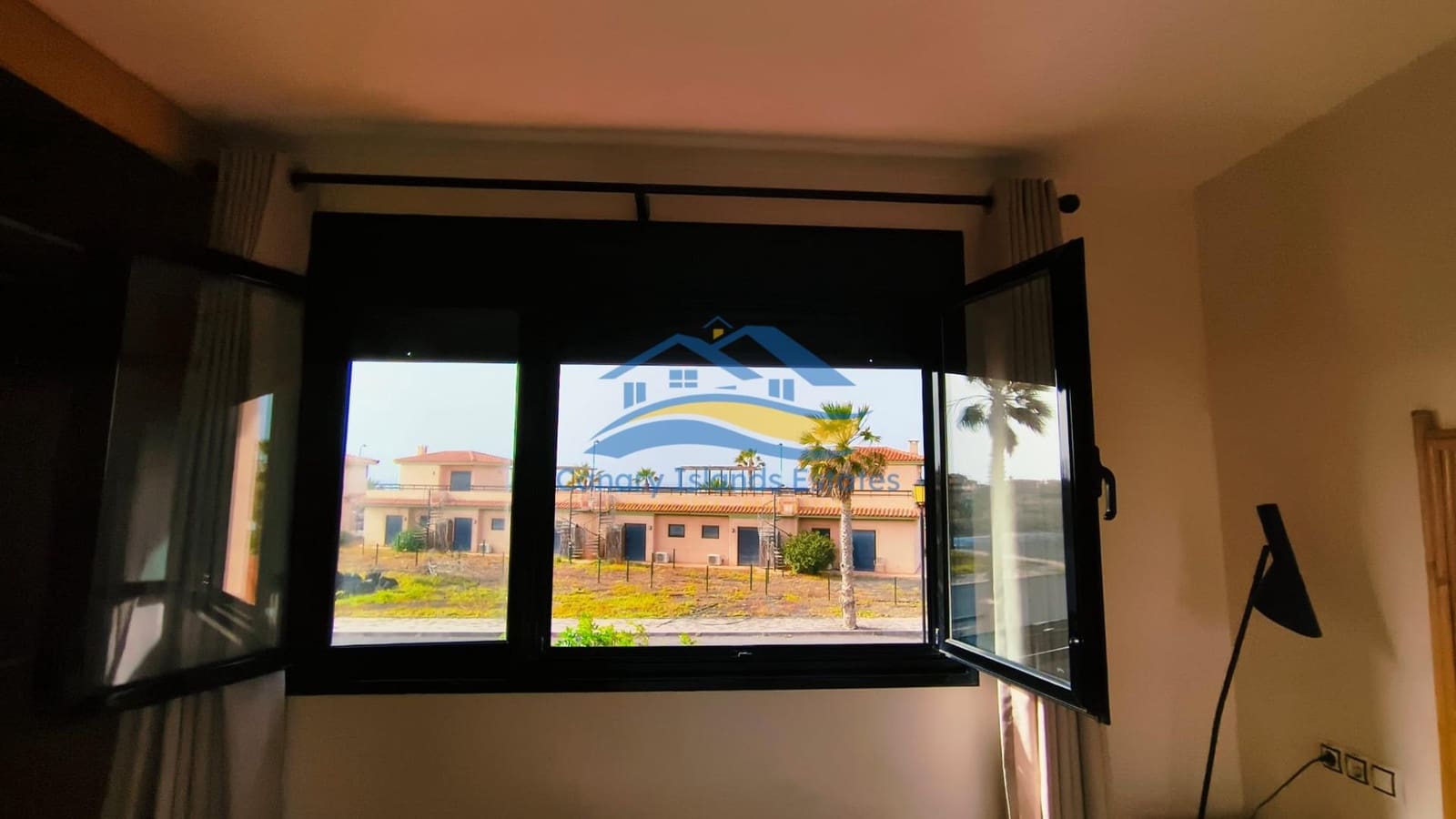 Apartamento de 3 habitaciones en Lajares en venta - 245.000 € (Ref: 9680004)