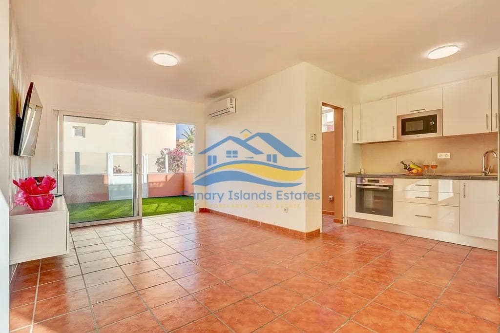 2 soveværelse Lejlighed til salg i Corralejo - € 255.000 (Ref: 9755939)