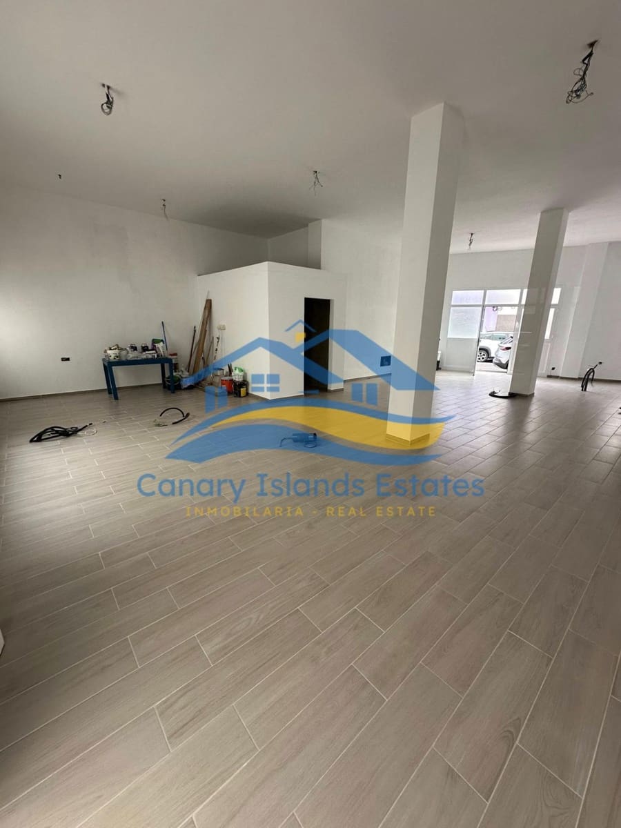 3 slaapkamer Commercieel te koop in Gran Tarajal - € 299.000 (Ref: 9763703)