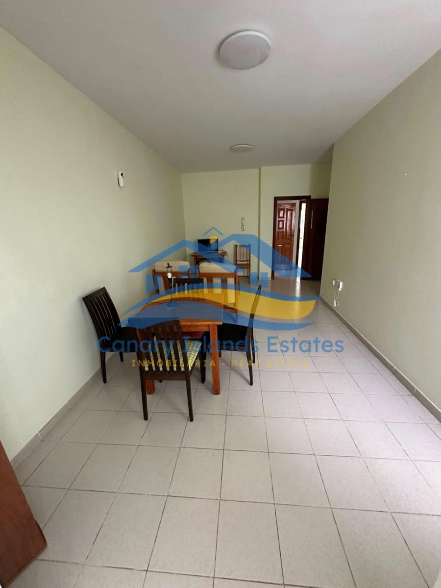 3 slaapkamer Commercieel te koop in Gran Tarajal - € 299.000 (Ref: 9763703)