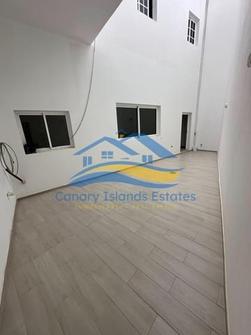 3 slaapkamer Commercieel te koop in Gran Tarajal, Tuineje - € 299.000 (Ref: 9763703)