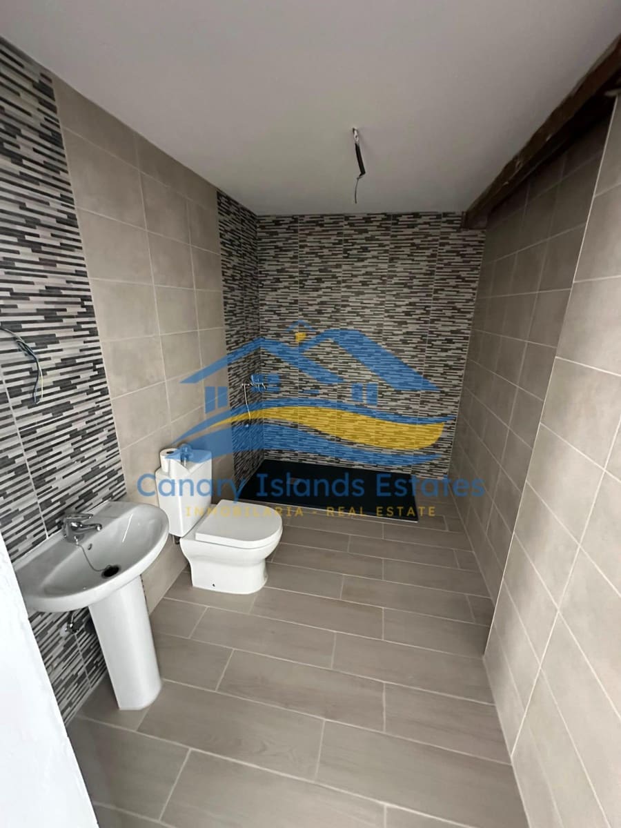 3 slaapkamer Commercieel te koop in Gran Tarajal - € 299.000 (Ref: 9763703)