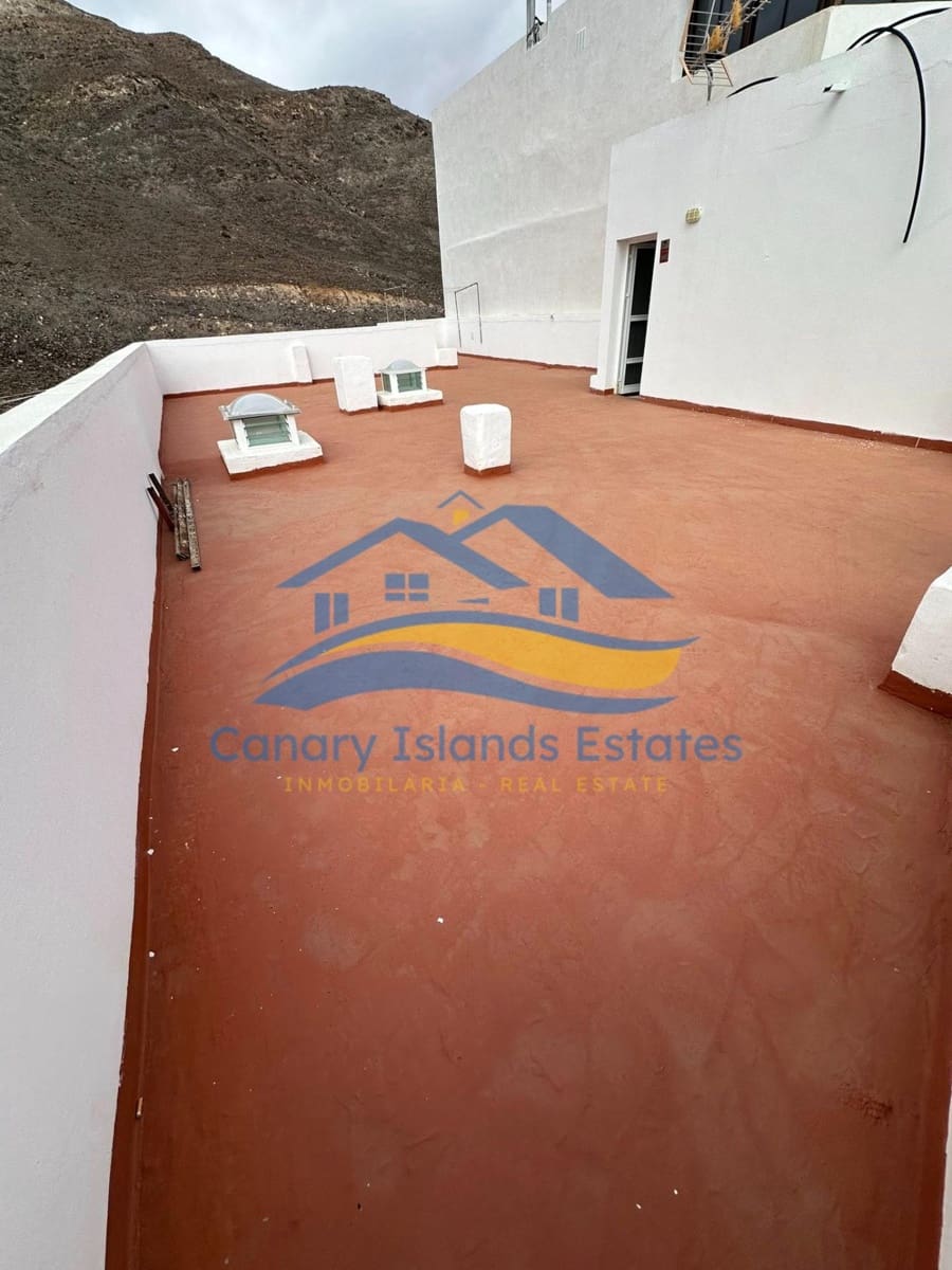 3 slaapkamer Commercieel te koop in Gran Tarajal - € 299.000 (Ref: 9763703)