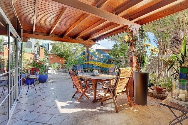 3 camera da letto Appartamento in vendita in Parque Holandés, La Oliva con piscina - 550.000 € (Rif: 9780770)