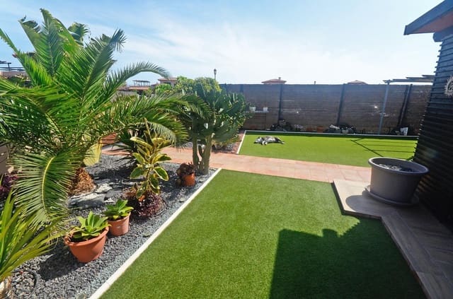 2 slaapkamer Villa te koop in Lajares, La Oliva - € 279.000 (Ref: 9871932)