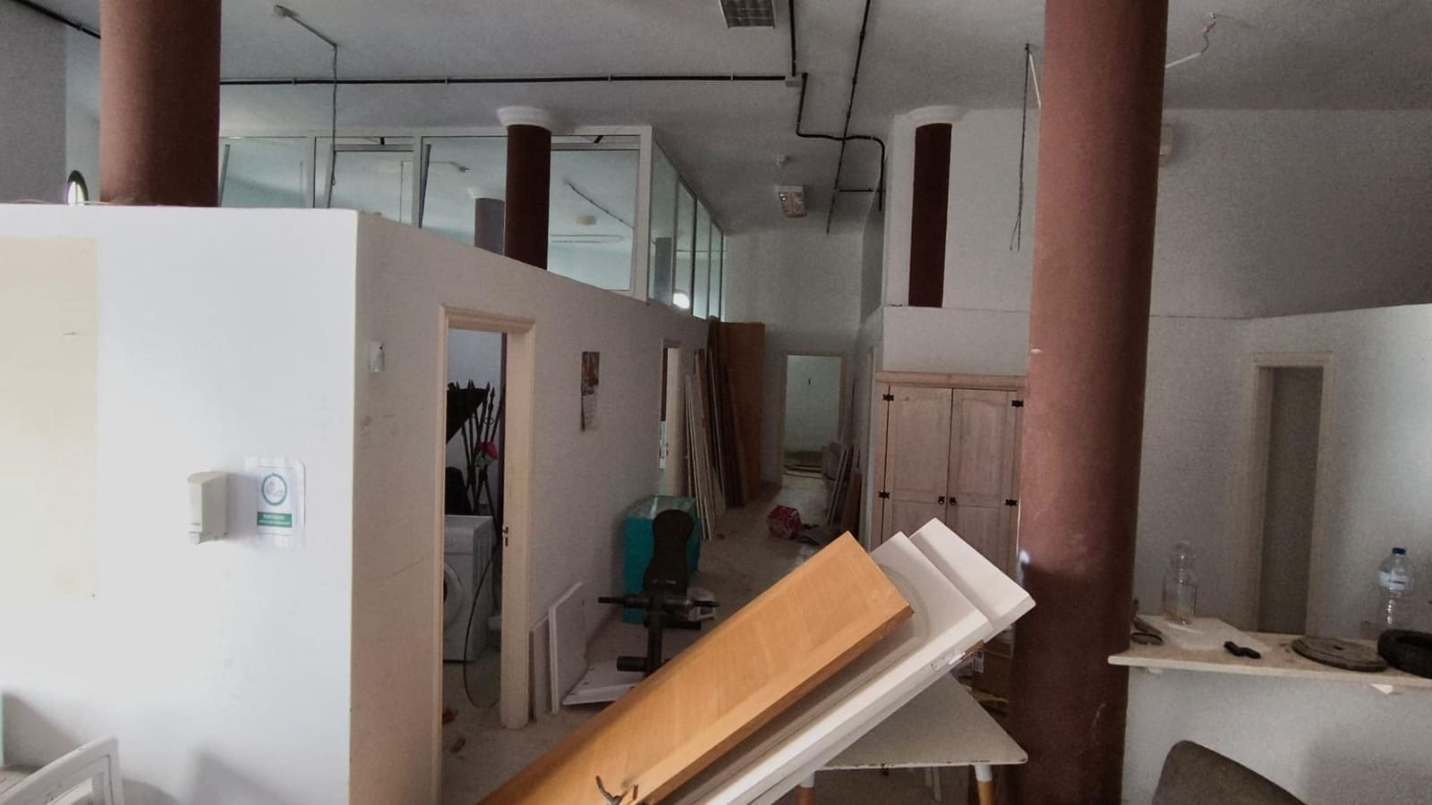 Commercial for sale in Corralejo - € 139,700 (Ref: 9876630)
