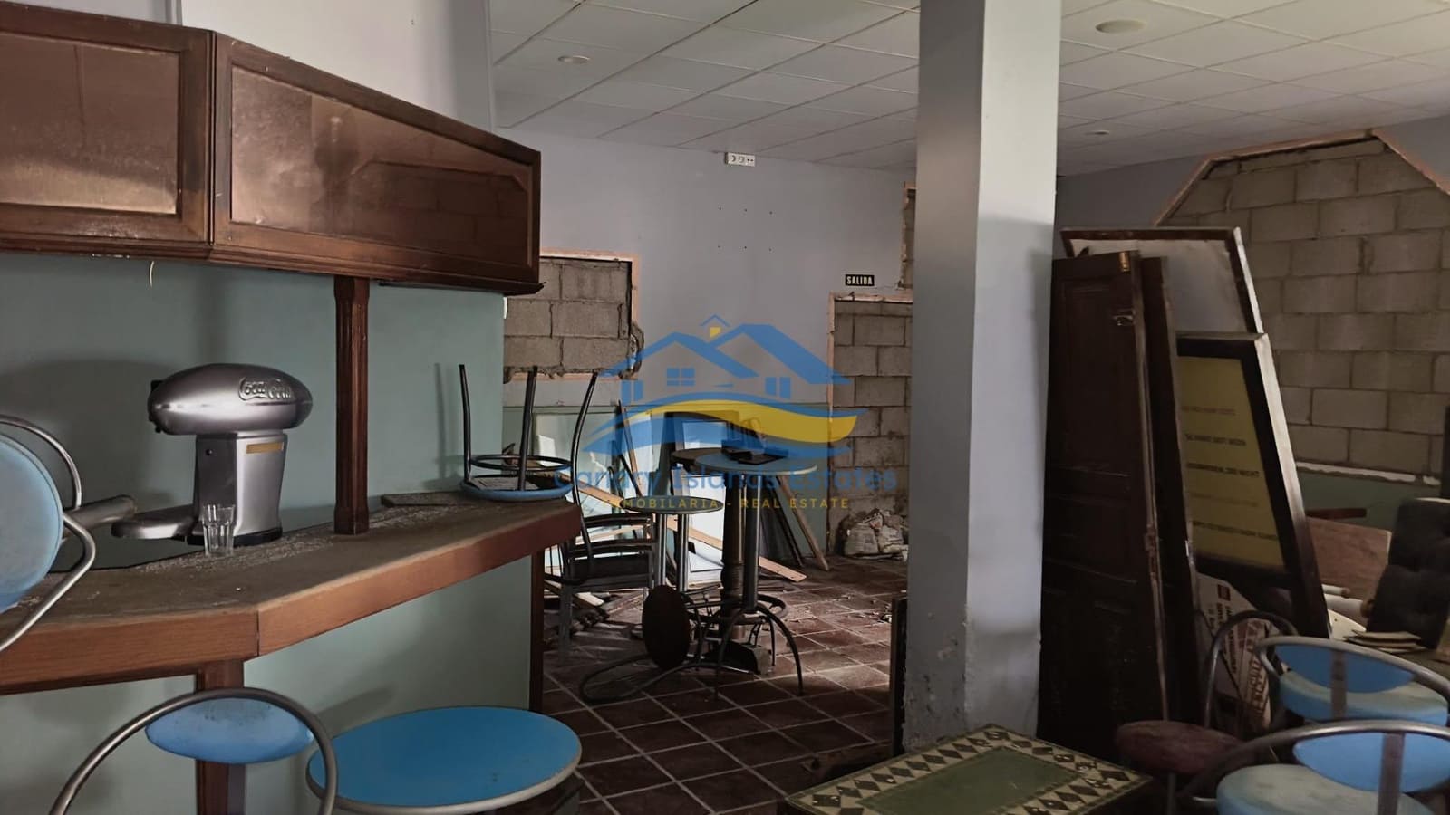 Kaupallinen myytävänä paikassa Corralejo - 295 555 € (Ref: 9879026)