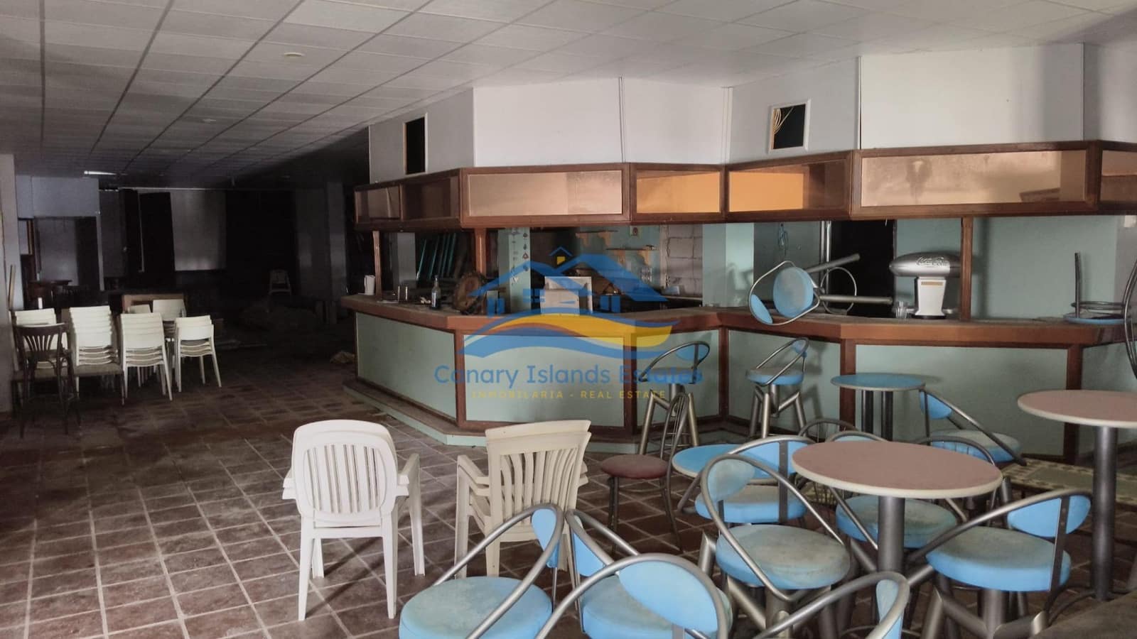Kaupallinen myytävänä paikassa Corralejo - 295 555 € (Ref: 9879026)