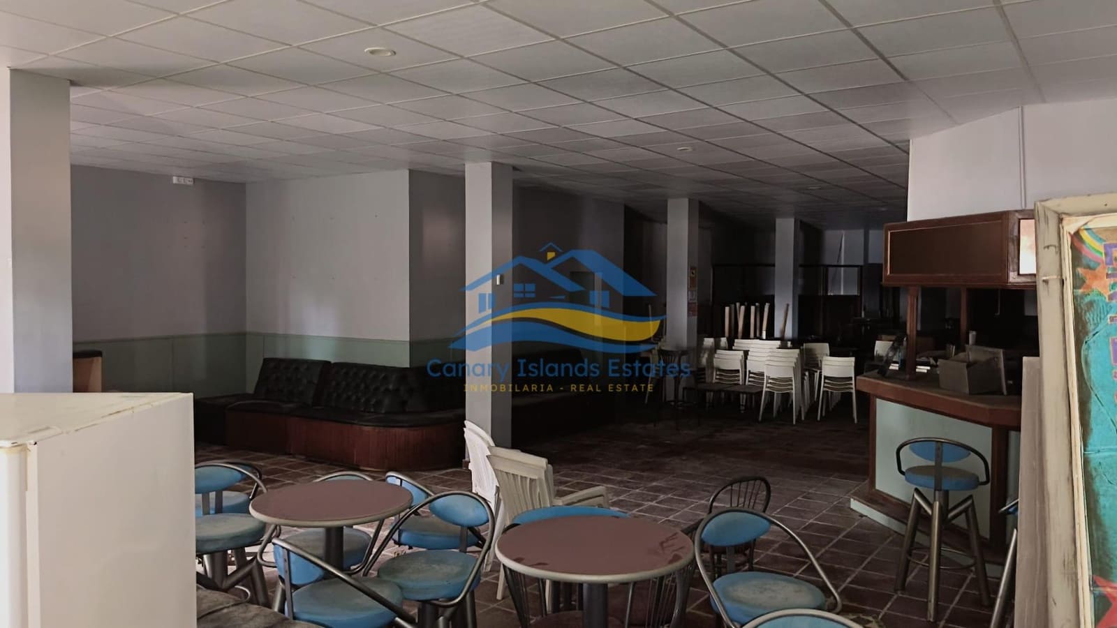Kaupallinen myytävänä paikassa Corralejo - 295 555 € (Ref: 9879026)