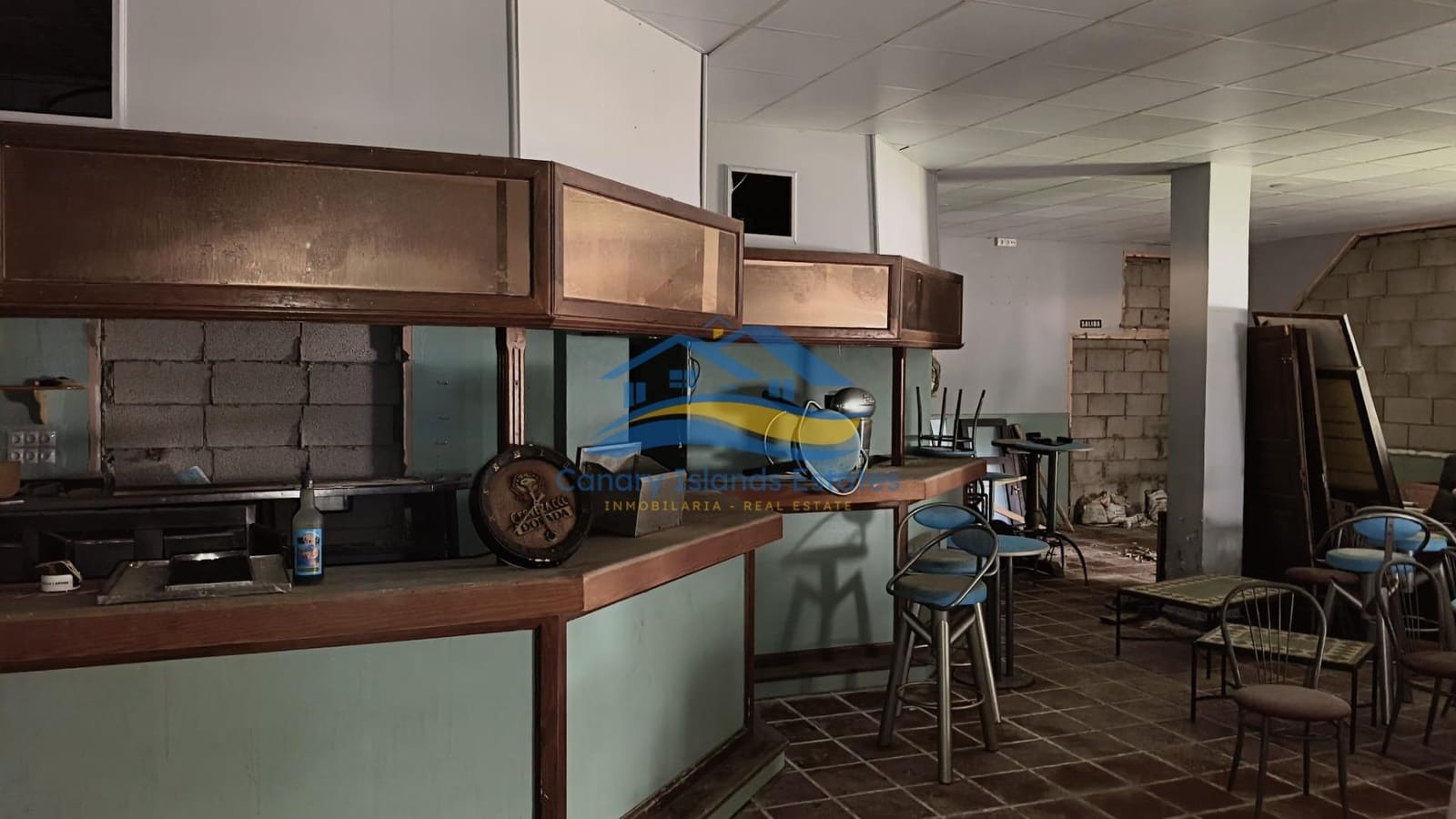 Kaupallinen myytävänä paikassa Corralejo - 295 555 € (Ref: 9879026)