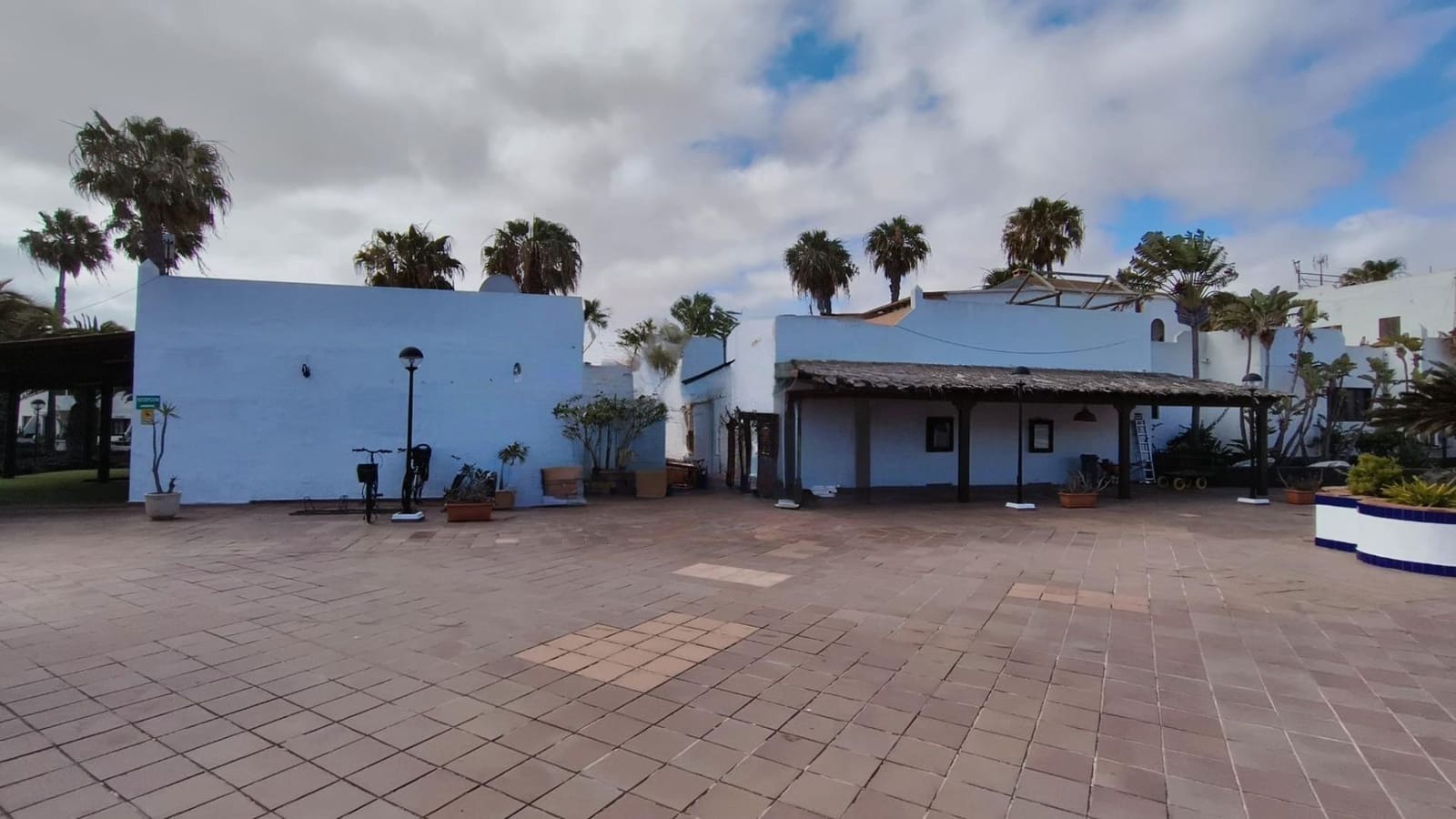 Erhverv til salg i Corralejo - € 295.555 (Ref: 9879026)