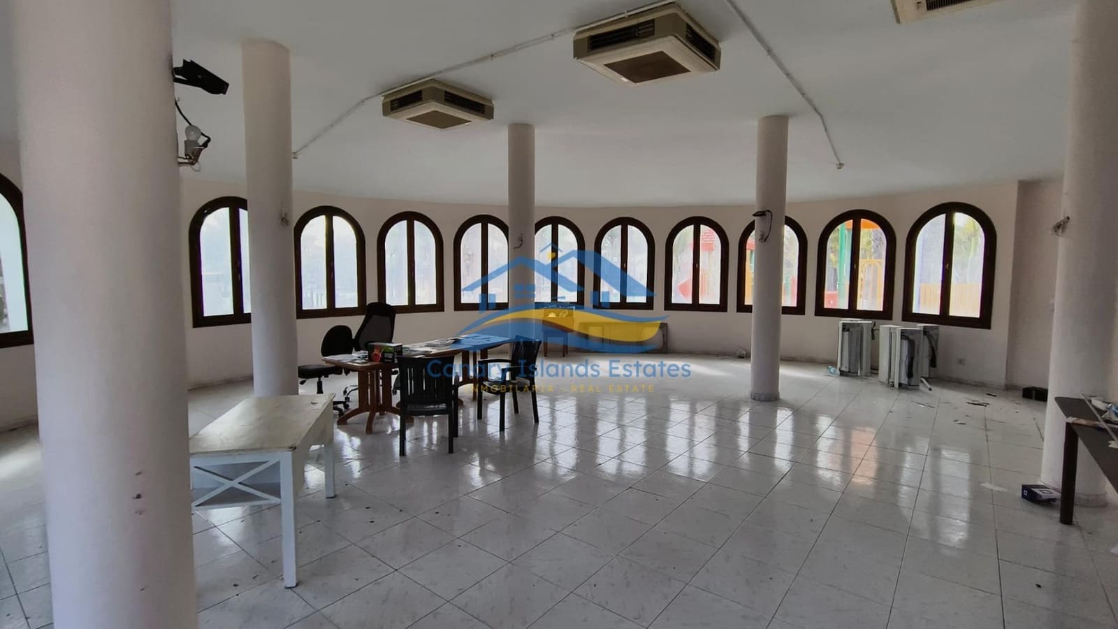 Komercyjne na sprzedaż w Corralejo - 468 035 € (Ref: 9879027)