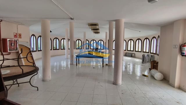 Komercyjne na sprzedaż w Corralejo, La Oliva - 468 035 € (Ref: 9879027)