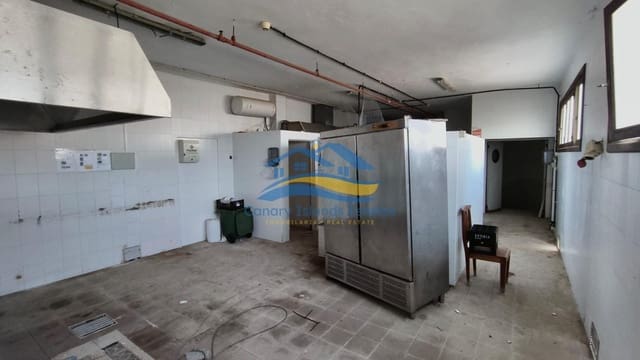 Komercyjne na sprzedaż w Corralejo, La Oliva - 468 035 € (Ref: 9879027)