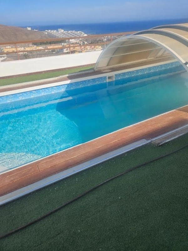 5 bedroom Villa for sale in Gran Tarajal with pool garage - € 520,000 (Ref: 9885030)