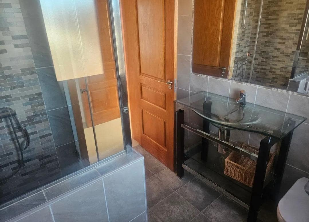 5 bedroom Villa for sale in Gran Tarajal with pool garage - € 520,000 (Ref: 9885030)