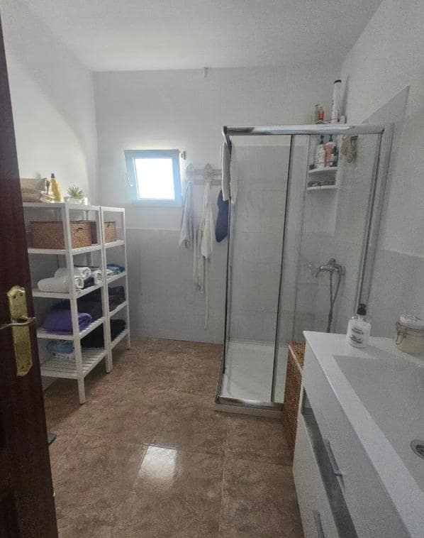 5 bedroom Villa for sale in Gran Tarajal with pool garage - € 520,000 (Ref: 9885030)