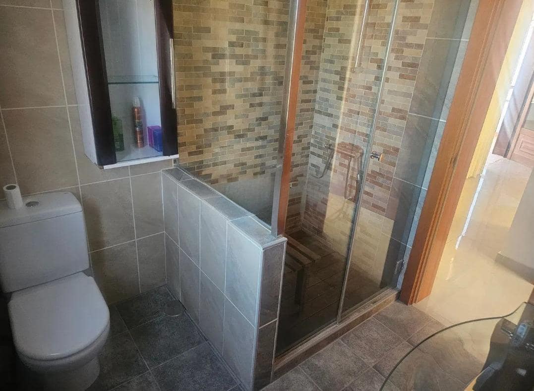 5 bedroom Villa for sale in Gran Tarajal with pool garage - € 520,000 (Ref: 9885030)