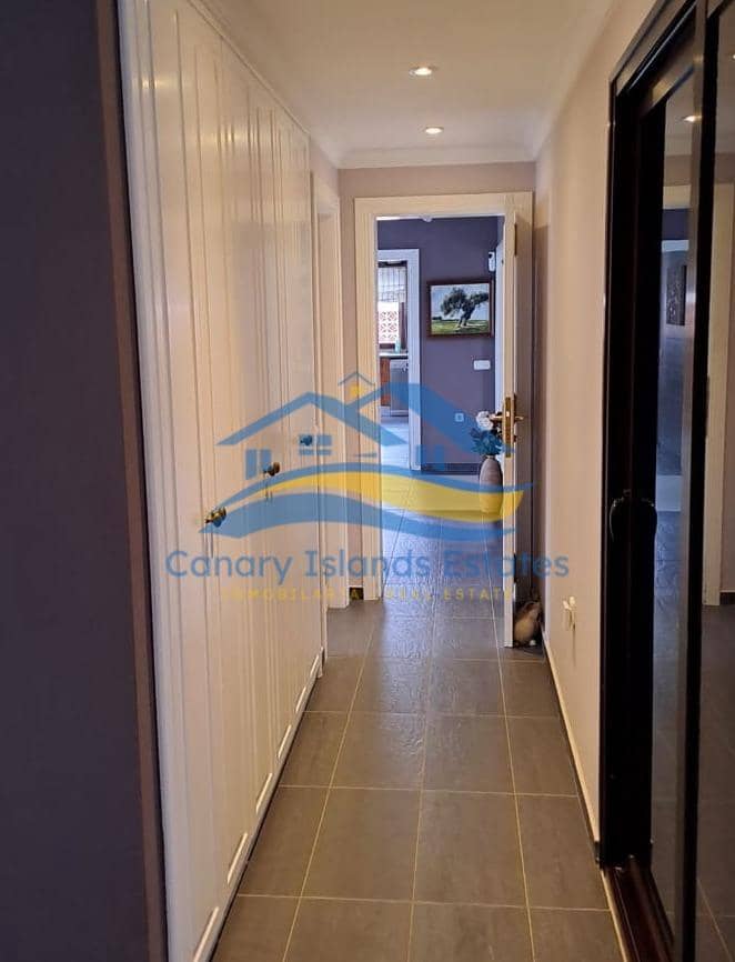 4 bedroom Villa for sale in Puerto del Rosario with pool garage - € 790,000 (Ref: 9885031)