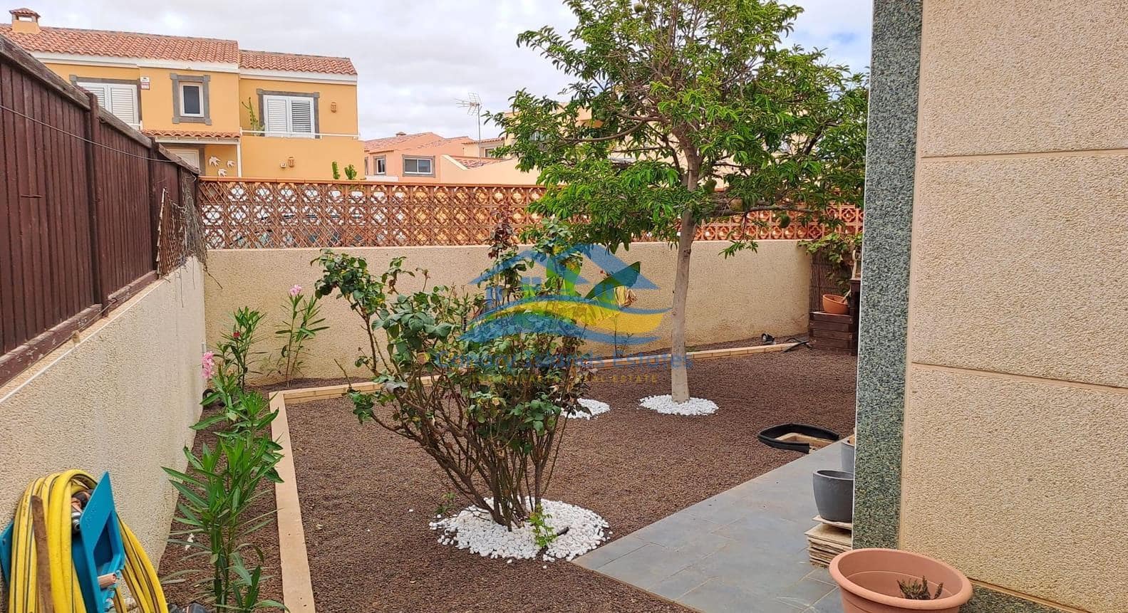 4 bedroom Villa for sale in Puerto del Rosario with pool garage - € 790,000 (Ref: 9885031)