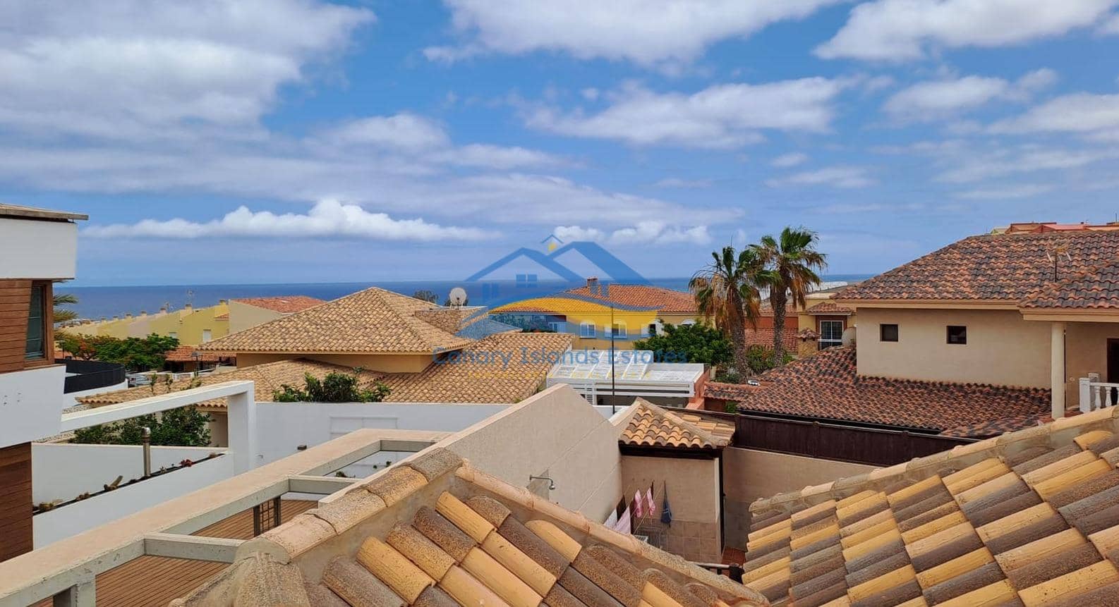 4 bedroom Villa for sale in Puerto del Rosario with pool garage - € 790,000 (Ref: 9885031)