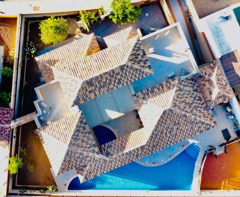 4 sovrum Villa till salu i Puerto del Rosario med pool garage - 725 000 € (Ref: 9885031)