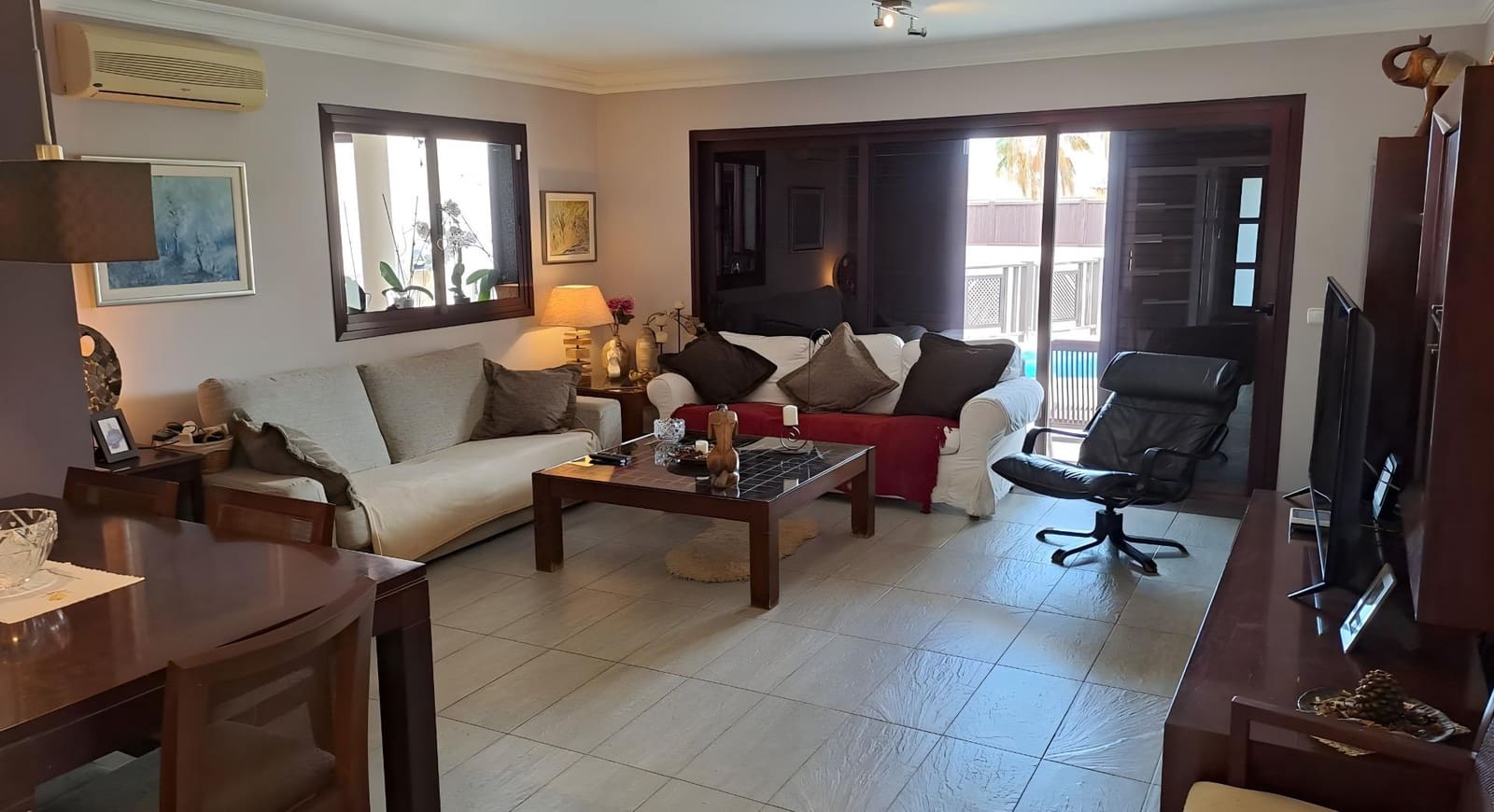4 sovrum Villa till salu i Puerto del Rosario med pool garage - 725 000 € (Ref: 9885031)