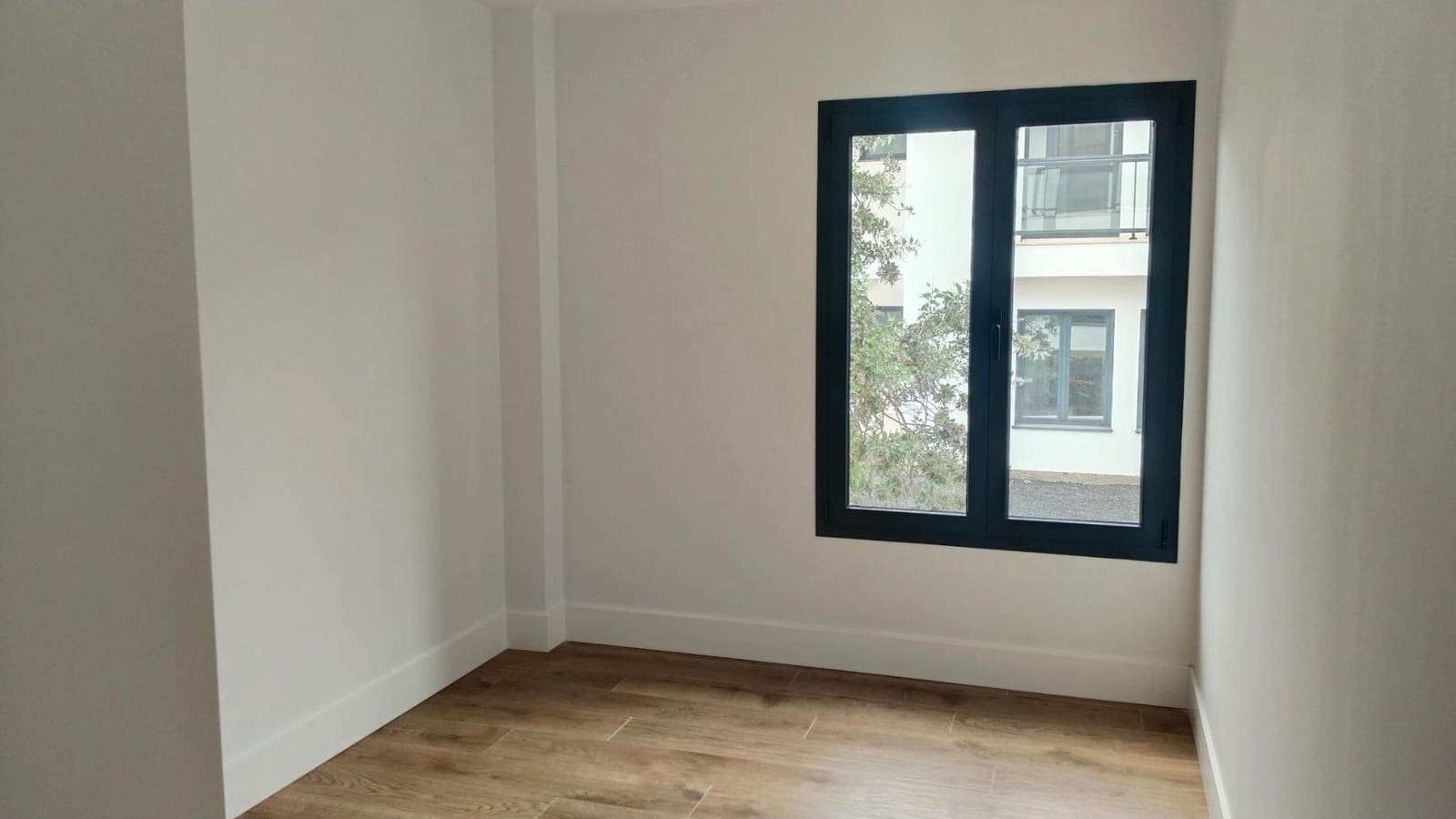 2 soveværelse Lejlighed til salg i Corralejo med garage - € 295.000 (Ref: 9913352)