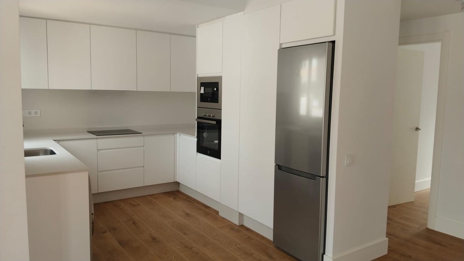 2 soveværelse Lejlighed til salg i Corralejo med garage - € 295.000 (Ref: 9913352)
