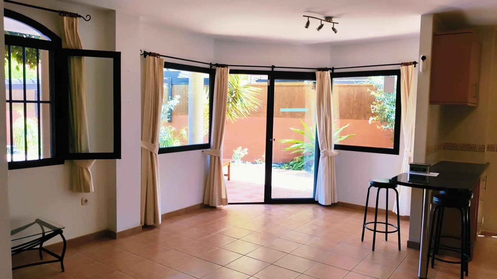 2 soveværelse Lejlighed til salg i Corralejo med garage - € 269.000 (Ref: 9943696)