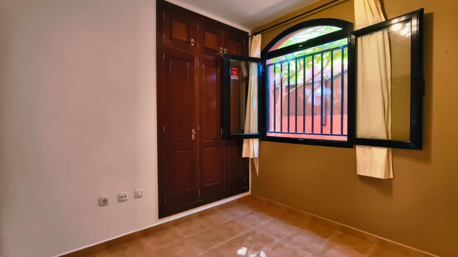 2 soveværelse Lejlighed til salg i Corralejo med garage - € 269.000 (Ref: 9943696)