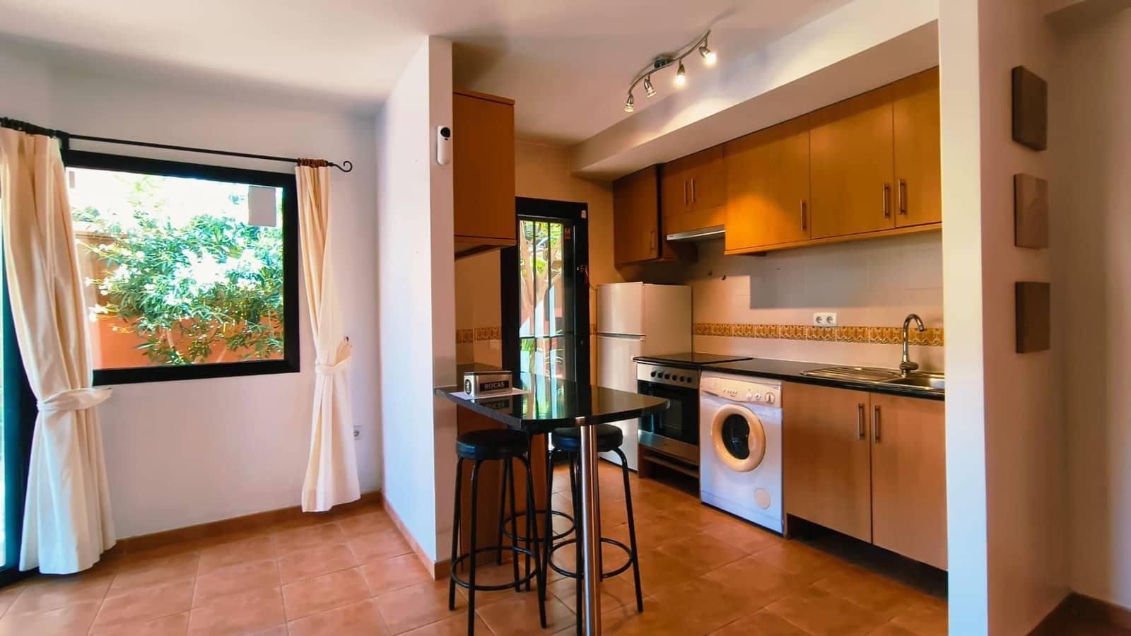 2 soveværelse Lejlighed til salg i Corralejo med garage - € 269.000 (Ref: 9943696)