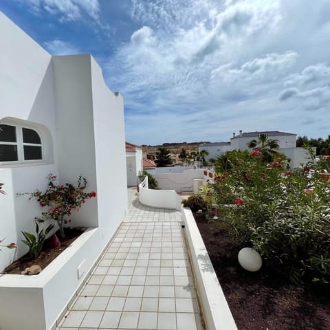 8 soveværelse Villa til salg i Costa Calma, Pájara med swimmingpool - € 800.000 (Ref: 9950008)