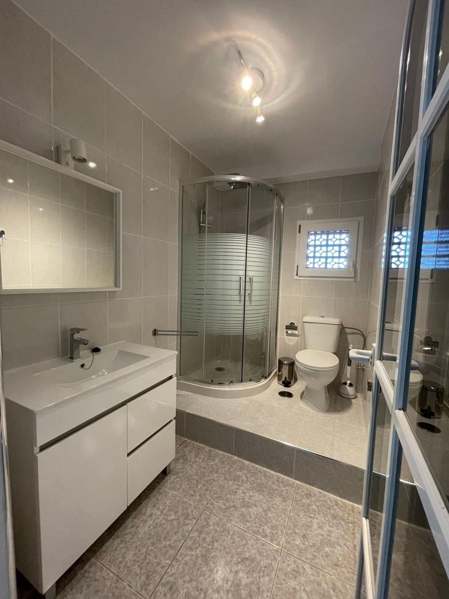 8 chambre Villa/Maison à vendre à Costa Calma avec piscine - 800 000 € (Ref: 9950008)