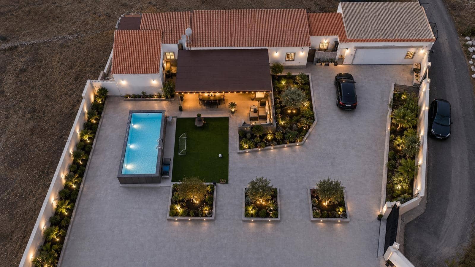 3 soverom Villa til salgs i Puerto del Rosario med svømmebasseng garasje - € 495 000 (Ref: 9970790)