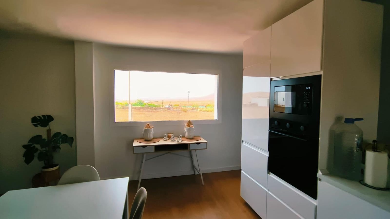 3 soverom Villa til salgs i Puerto del Rosario med svømmebasseng garasje - € 495 000 (Ref: 9970790)