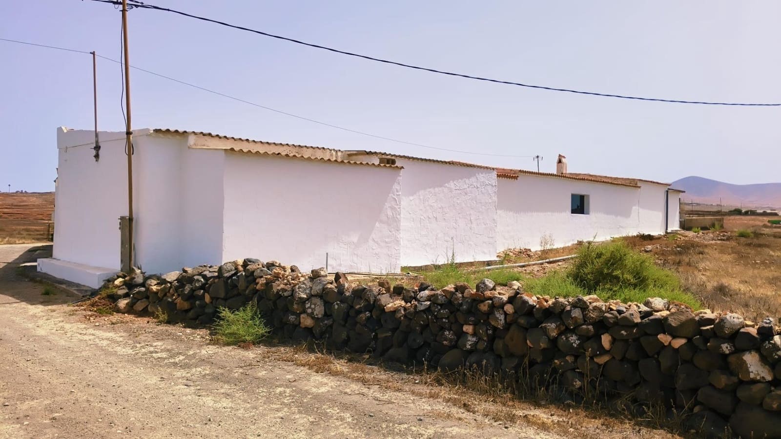 3 soverom Villa til salgs i Puerto del Rosario med svømmebasseng garasje - € 495 000 (Ref: 9970790)