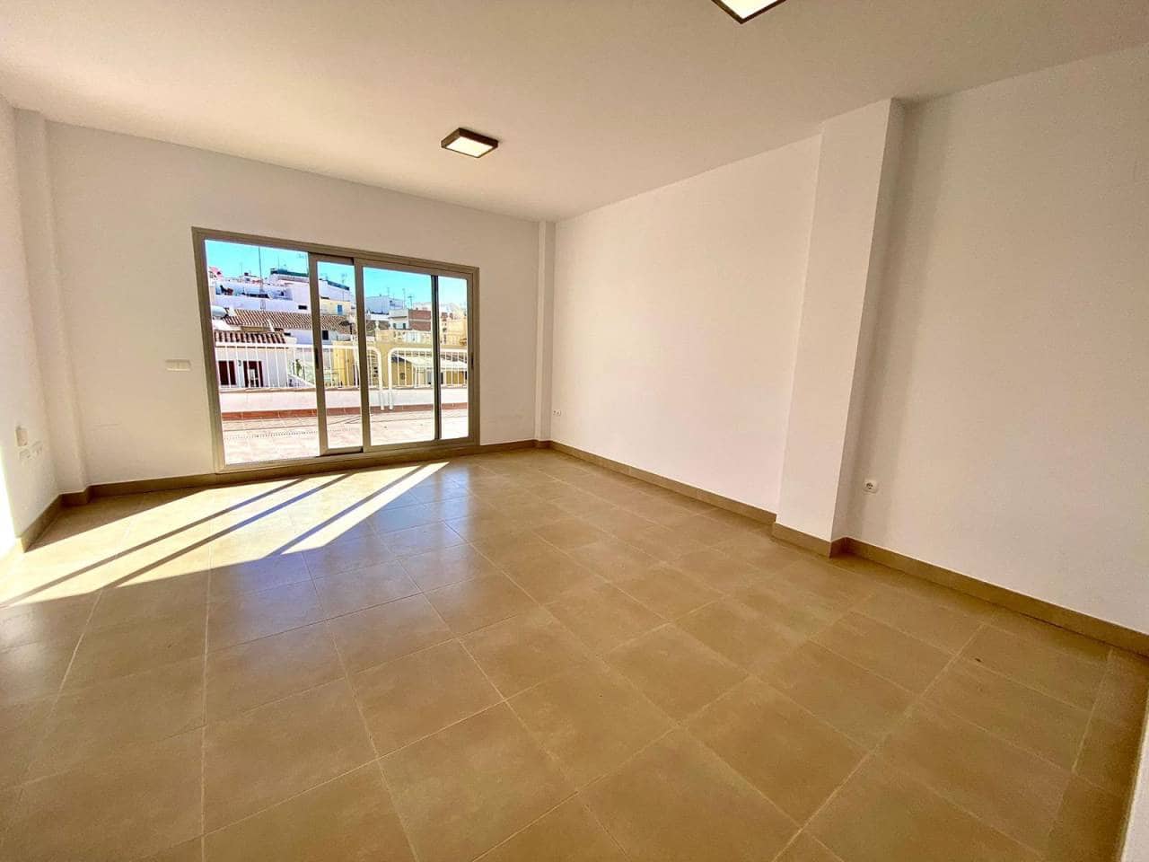 2 soverom Leilighet til salgs i Calpe / Calp med garasje - € 250 000 (Ref: 10098751)