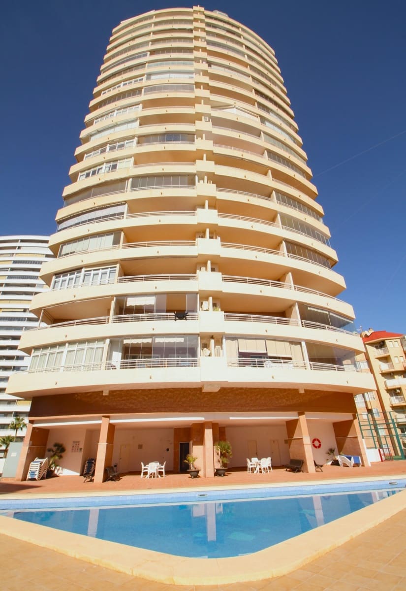 3 bedroom Beach Apartment for sale in Calpe / Calp with pool garage - € 1,300,000 (Ref: 8413616)