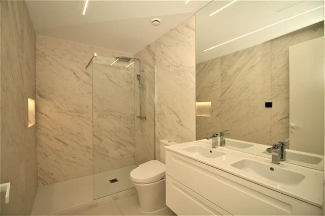 5 sypialnia Willa na sprzedaż w Altea z basenem - 2 350 000 € (Ref: 8433175)